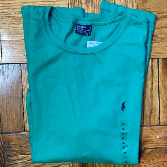 Siri Green Shirt Siri Green Shirt